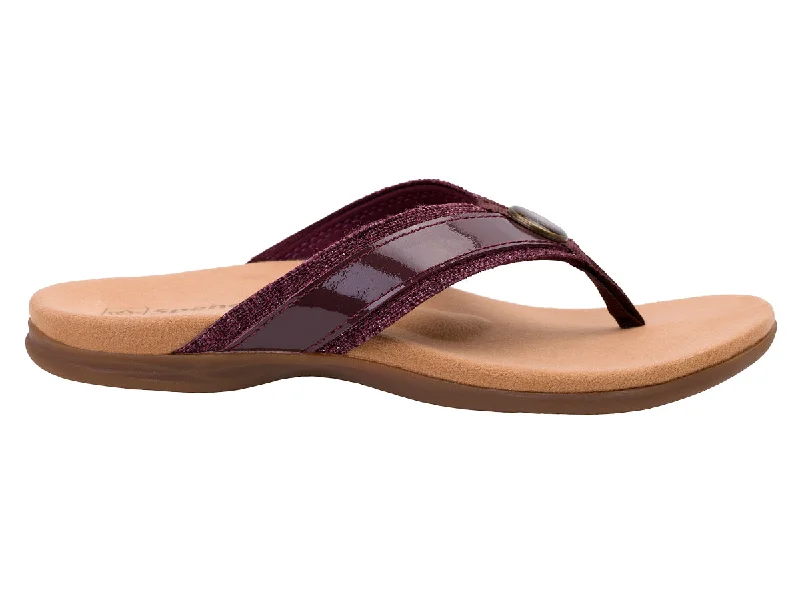 Chic and sophisticated women's footwear for workSutton Flip Classic
