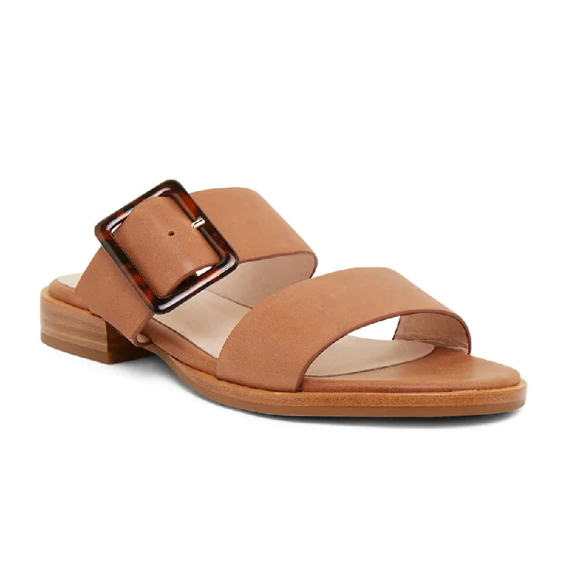 Stylish and comfortable women's shoes for long days at workTanya Slide in Tan Leather Stylish and comfortable women's shoes for long days at workTanya Slide in Tan Leather
