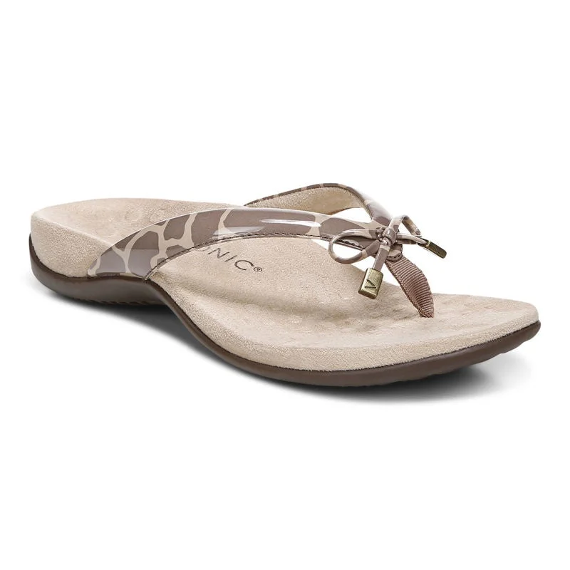 Flattering and stylish women's shoes for wide feetVionic Bella Thong SS21