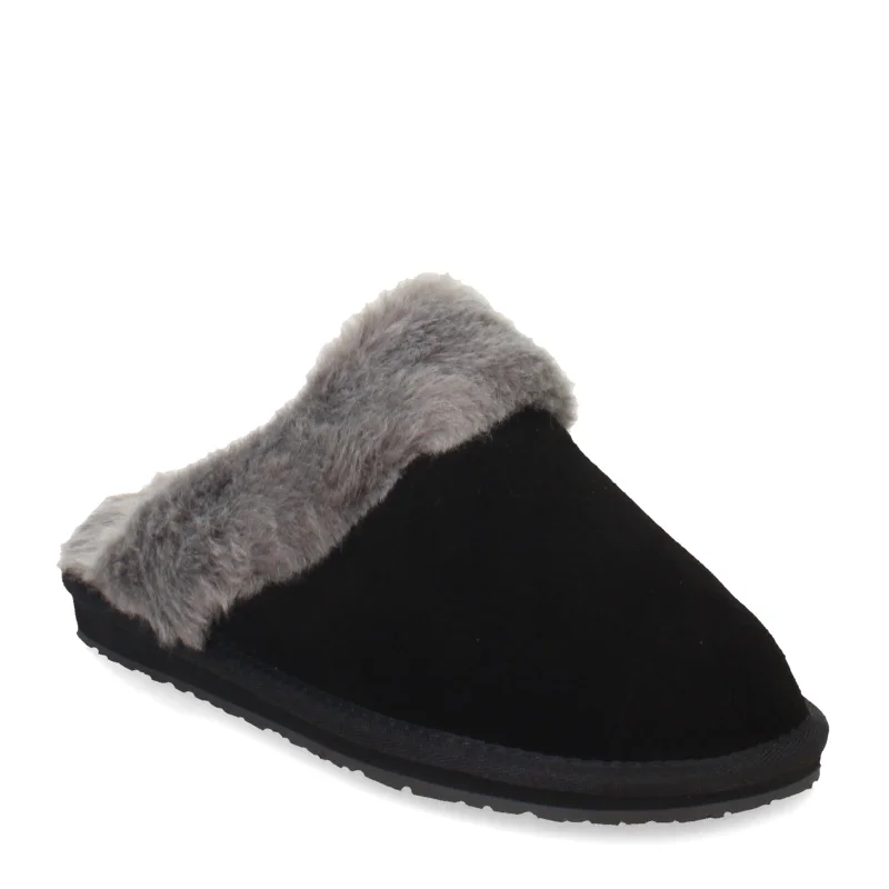 Versatile and stylish women's shoes for city walksWomen's Clarks, Scuff Slipper