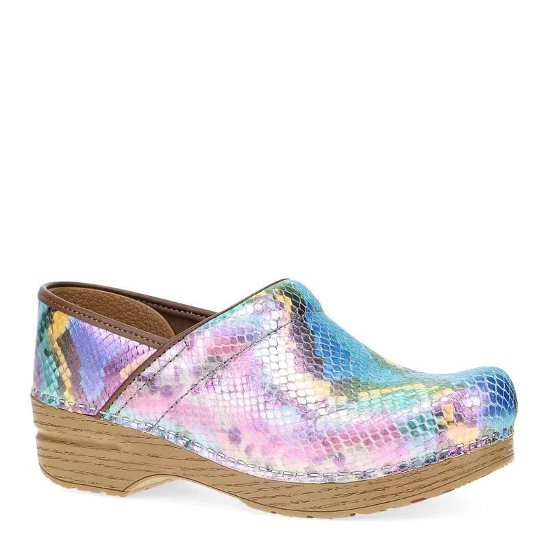 Flattering and stylish women's shoes for wide feetWomen's Dansko, Professional Clog Flattering and stylish women's shoes for wide feetWomen's Dansko, Professional Clog