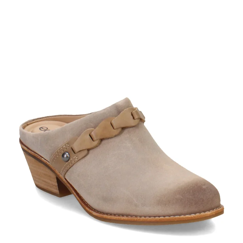 Warm and cozy women's shoes for winterWomen's Earth, Juliet Clog