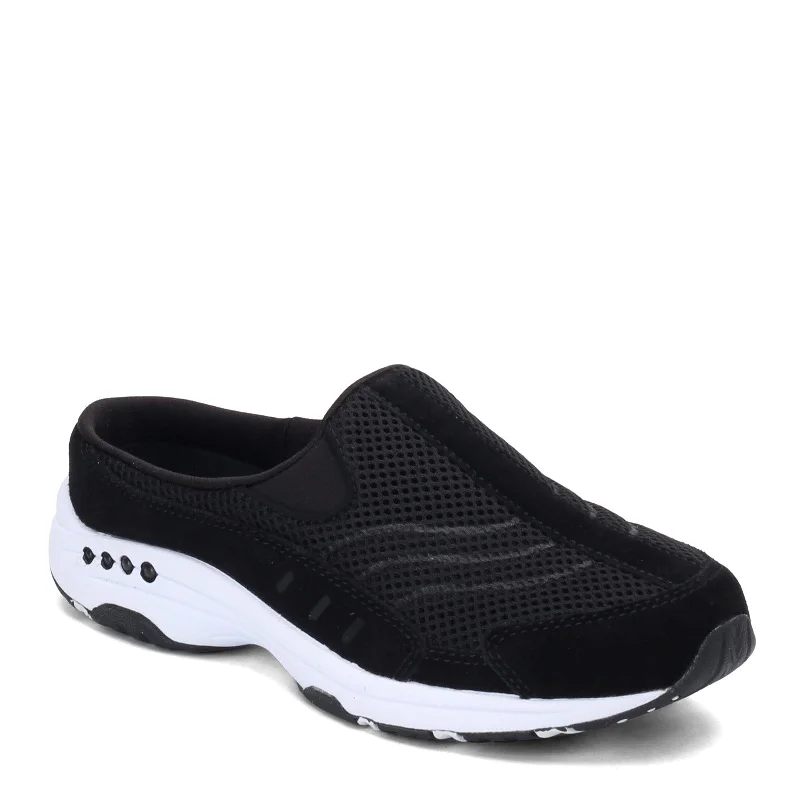 Flattering and stylish women's shoes for petite feetWomen's Easy Spirit, Traveltime Classic Clog