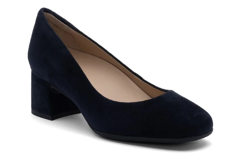 Colorful and vibrant women's shoe patternsAvenue Pump Metatarsal
