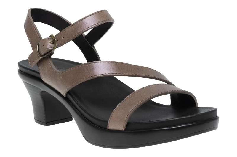 Chic and trendy women's shoes for the officeFlora
