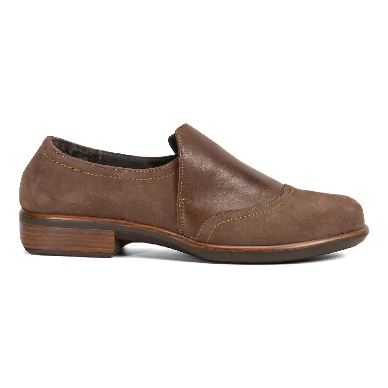 Luxurious and opulent women's shoe optionsAngin