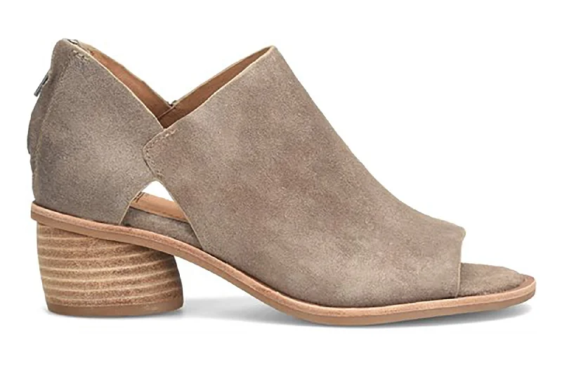 Chic and stylish women's shoes for fashion-conscious womenCarleigh