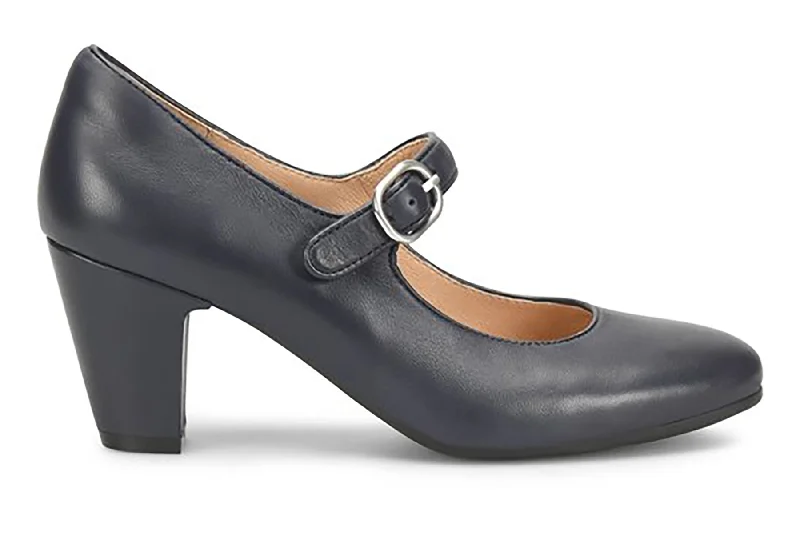 Chic and stylish women's shoes that complement every outfit and occasioLeslie