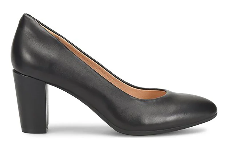 Comfortable yet fashionable women's shoesParisa