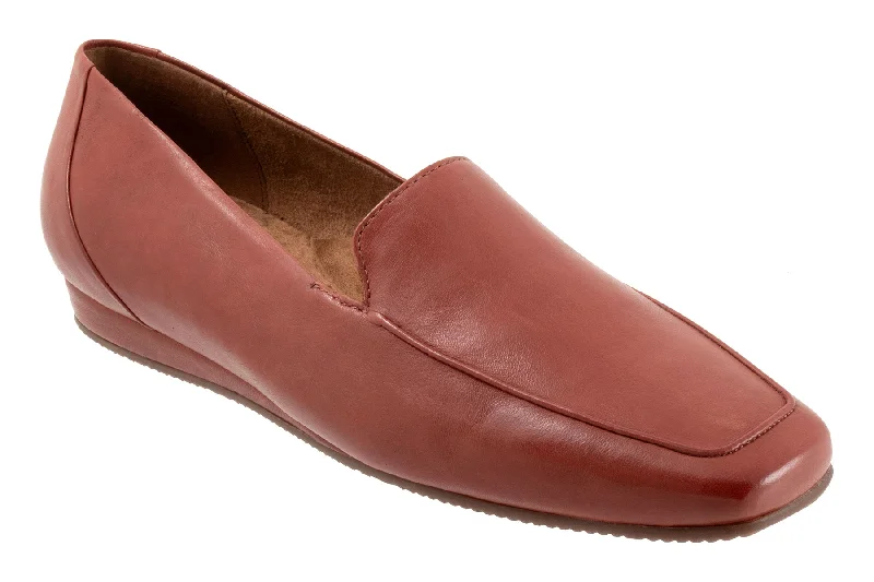 Flattering and stylish women's shoes for wide feetVista