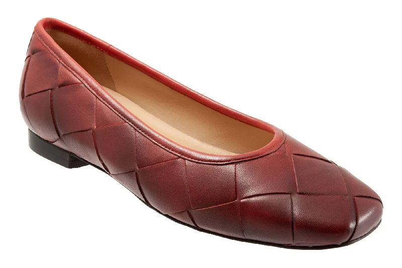 Sleek and modern women's footwear optionsHanny